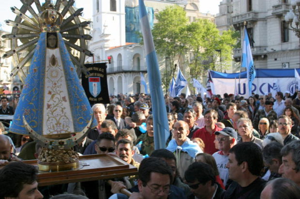 Raúl Molina y la Virgen de Luján